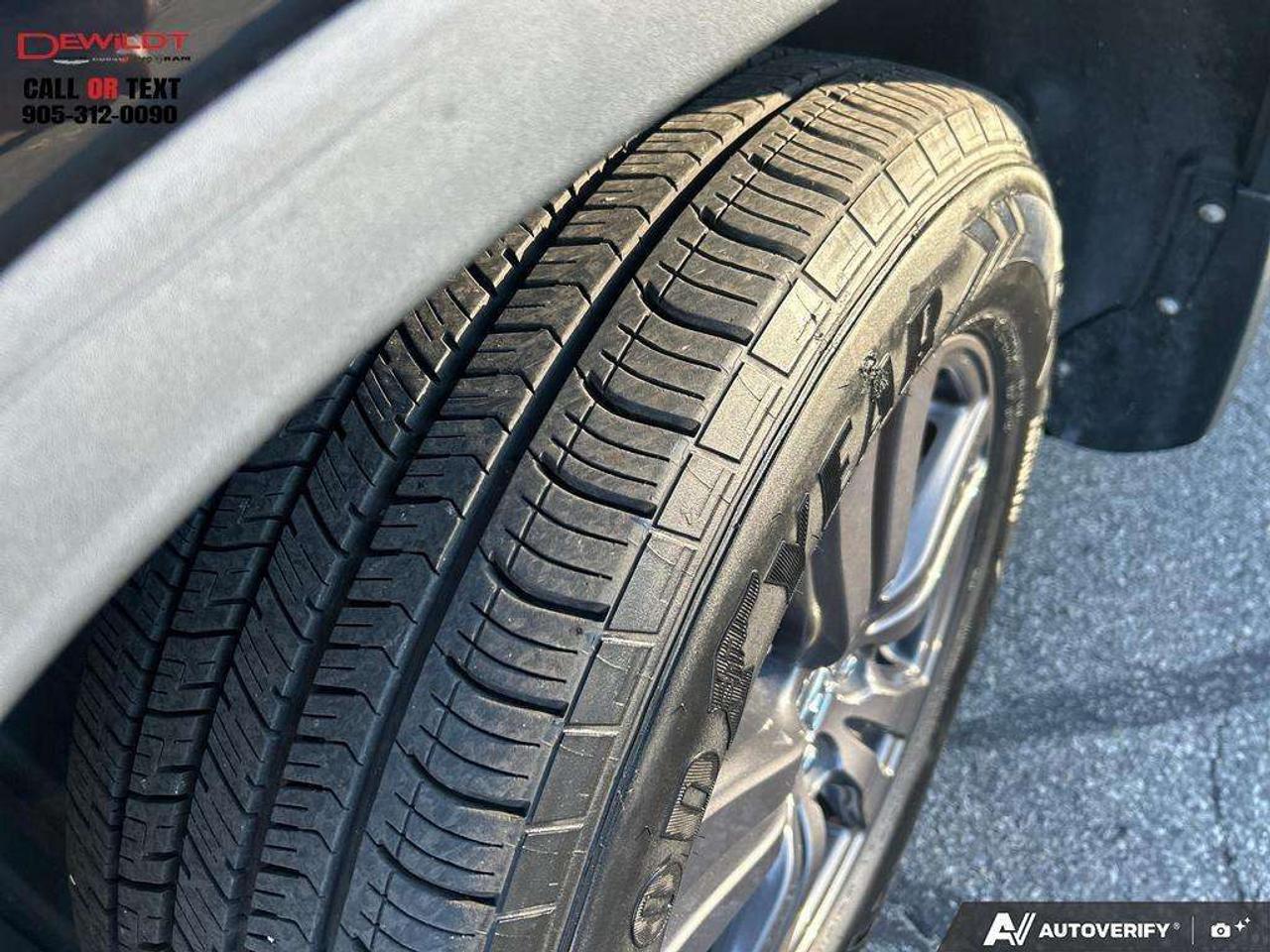 2019 Honda Ridgeline SPORT   POWER SUNROOF   HEATED SEATS Photo