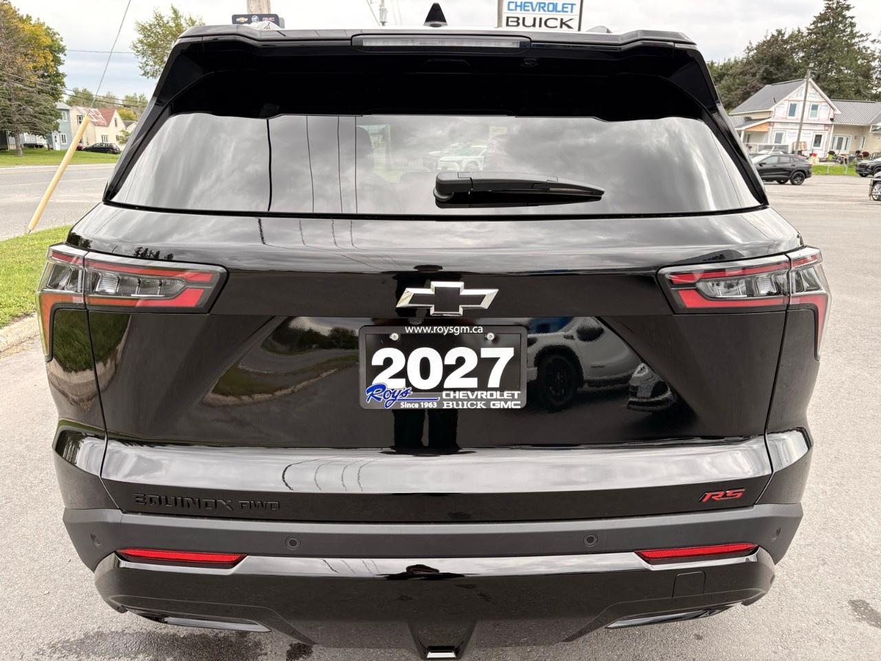 2027 Chevrolet Equinox AWD RS Photo3