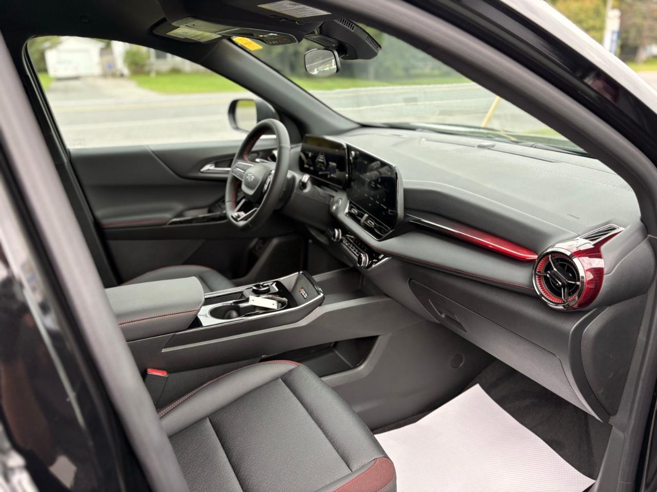 2027 Chevrolet Equinox AWD RS Photo