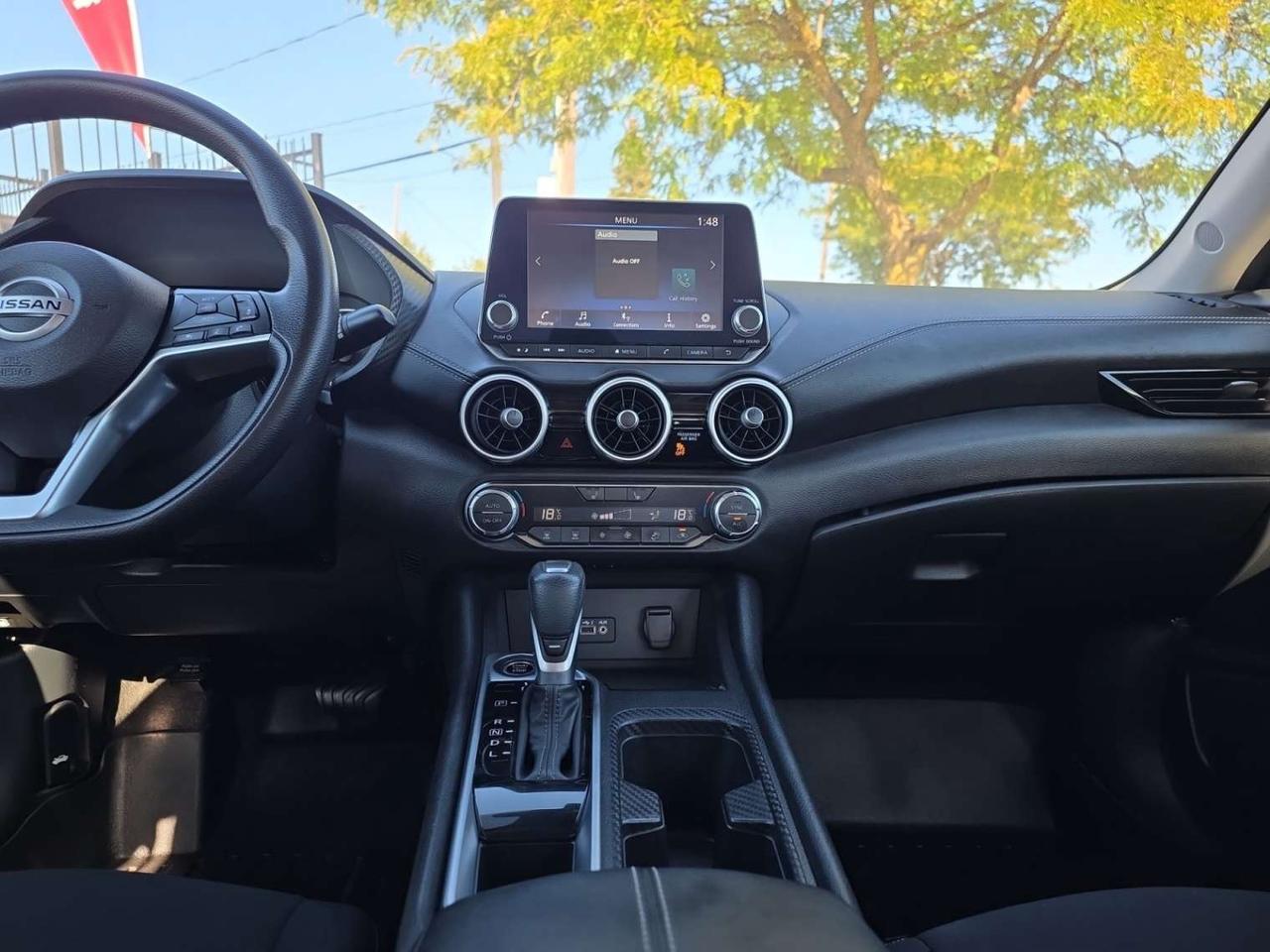 2023 Nissan Sentra SV with SUNROOF * 1 OWNER / DRIVER ASSIST / CARPLAY / CAMERA / PARK Photo