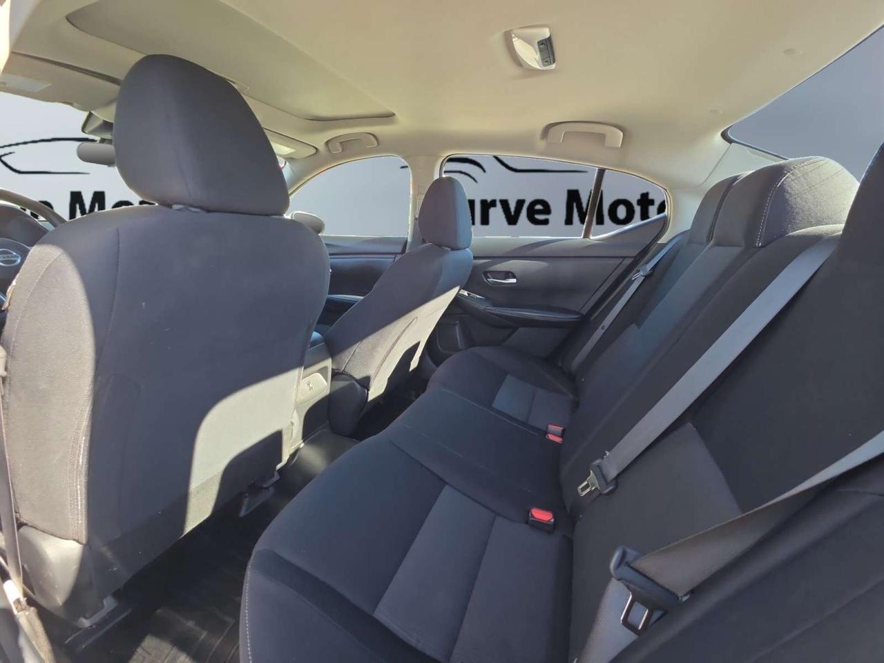 2023 Nissan Sentra SV with SUNROOF * 1 OWNER / DRIVER ASSIST / CARPLAY / CAMERA / PARK Photo