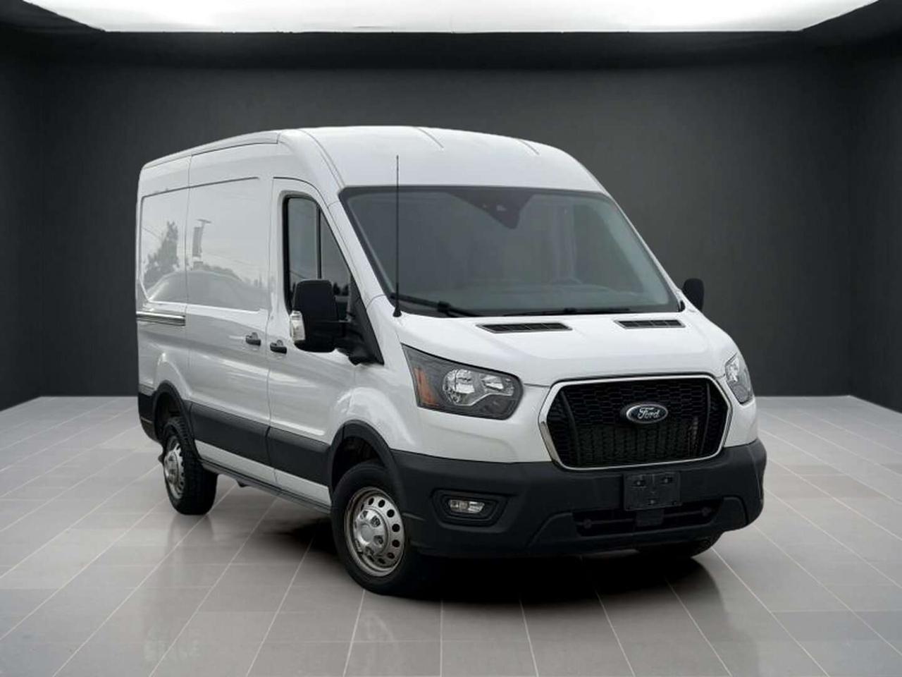 2023 Ford Transit T-250   MIDROOF   NO ACCIDENTS   360 CAMERA   12 INCH DISPLAY   CARPLAY Photo