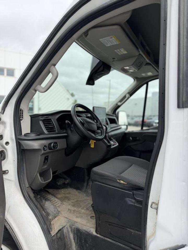 2023 Ford Transit T-250   MIDROOF   NO ACCIDENTS   360 CAMERA   12 INCH DISPLAY   CARPLAY Photo