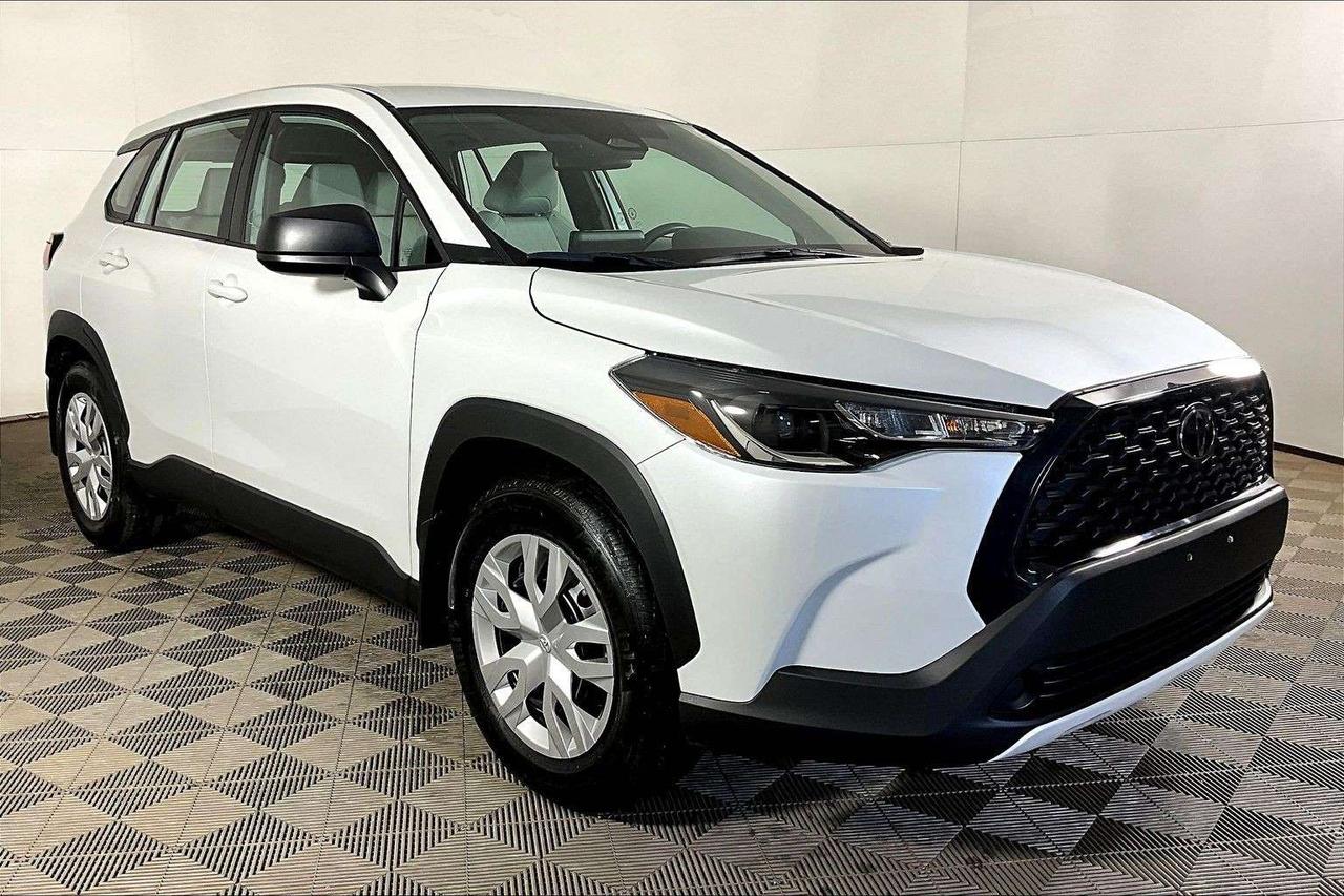 2024 Toyota Corolla Cross L FWD Photo