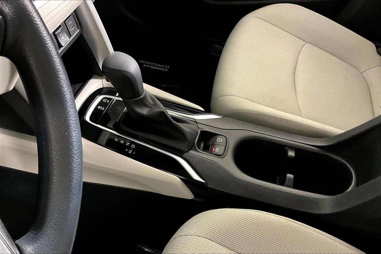2024 Toyota Corolla Cross L FWD Photo