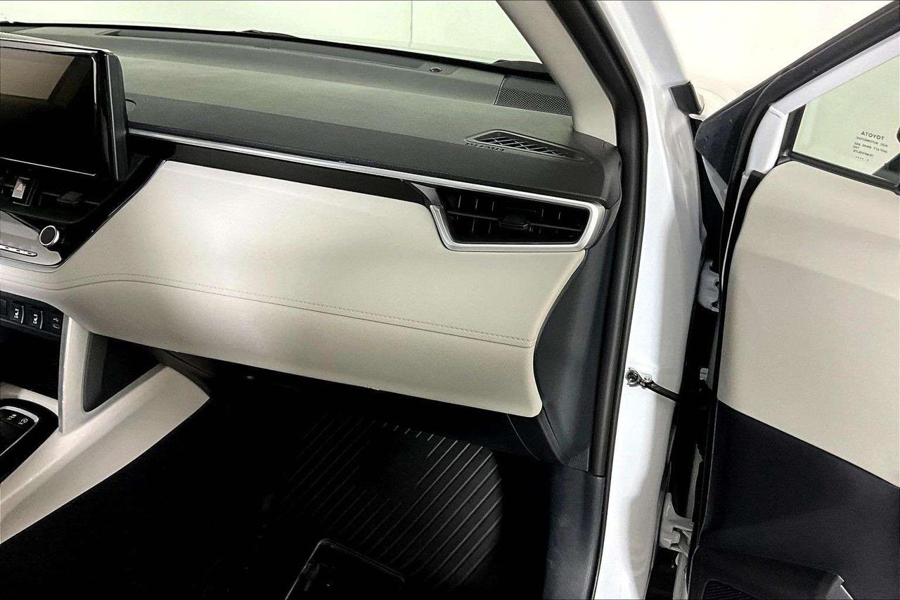 2024 Toyota Corolla Cross L FWD Photo