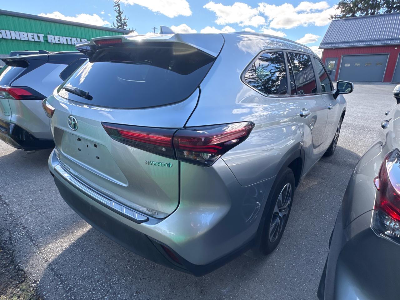 2024 Toyota Highlander Hybrid XLE 4dr All-Wheel Drive Photo