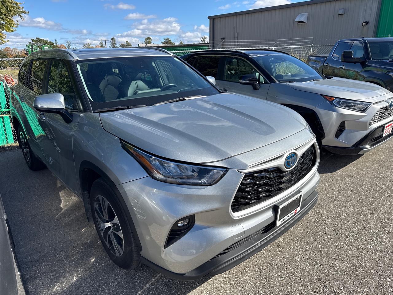 2024 Toyota Highlander Hybrid XLE 4dr All-Wheel Drive Photo