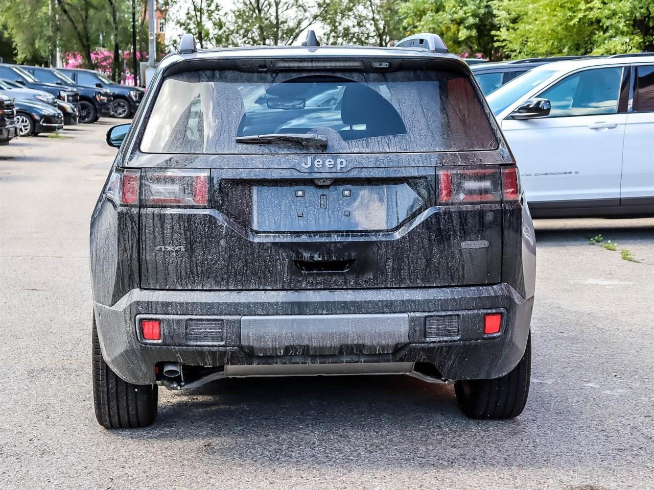 2026 Jeep Cherokee Overland 4x4 Photo