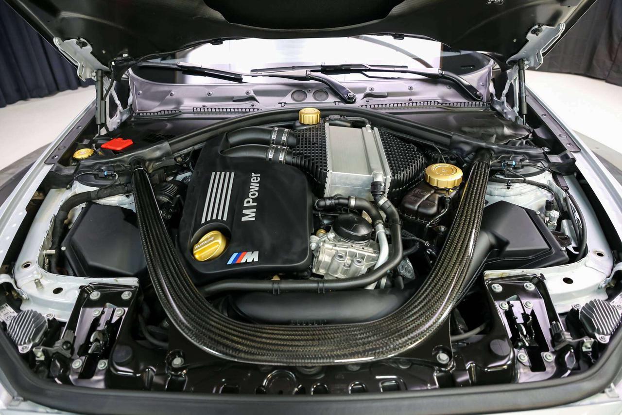 2020 BMW M2 CS 444HP MANUAL FULLPPF GOLDRIMS CARBONROOF DINAN Photo