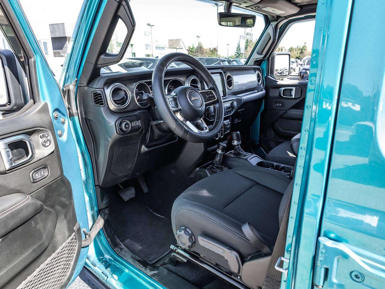 2020 Jeep Wrangler Sahara Photo