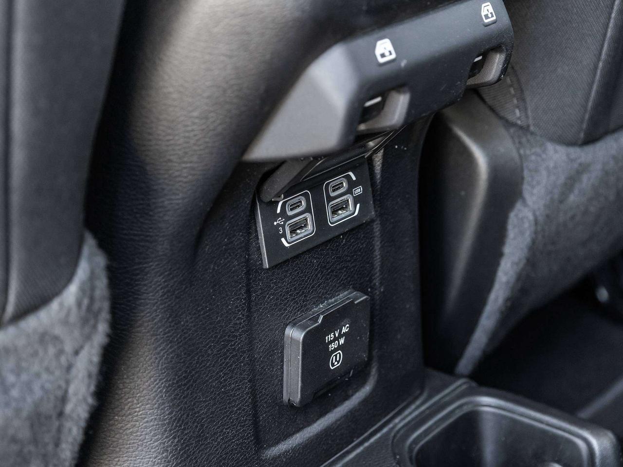 2020 Jeep Wrangler Sahara Photo