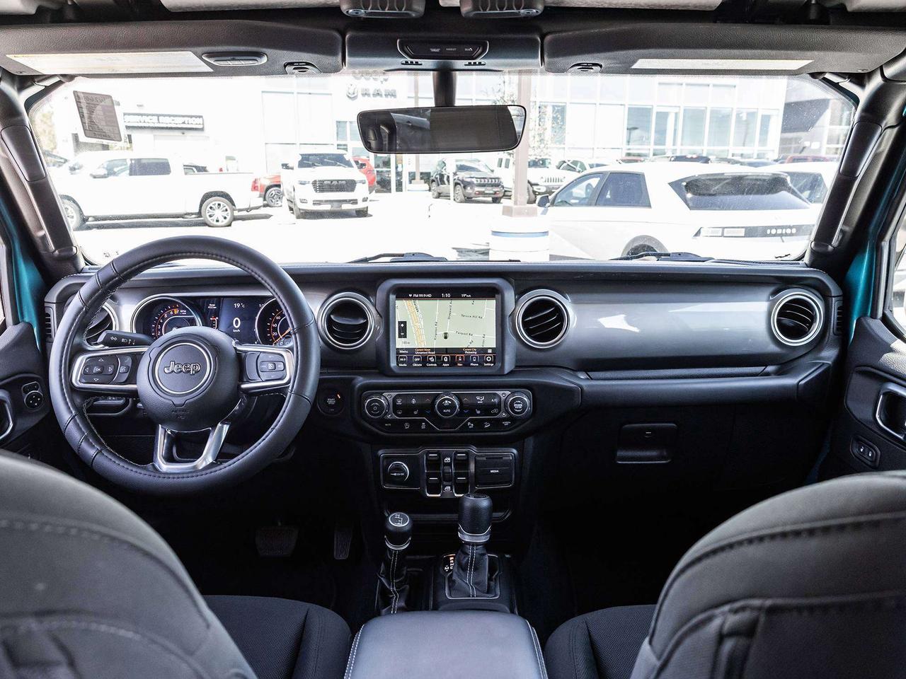 2020 Jeep Wrangler Sahara Photo