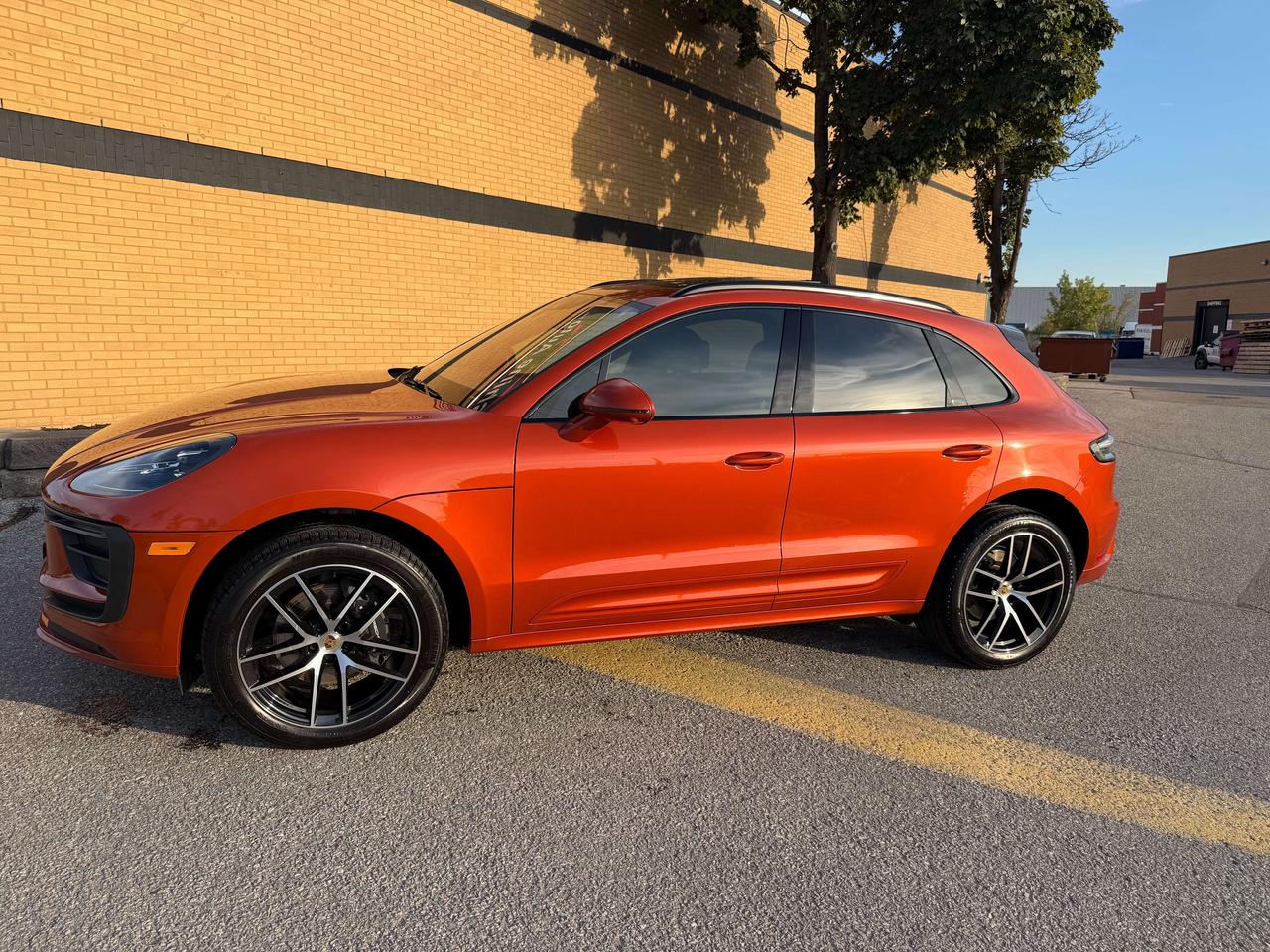 2024 Porsche Macan 2.0 Premium Plus 360 Camera 1 Owner Clean carfax Photo