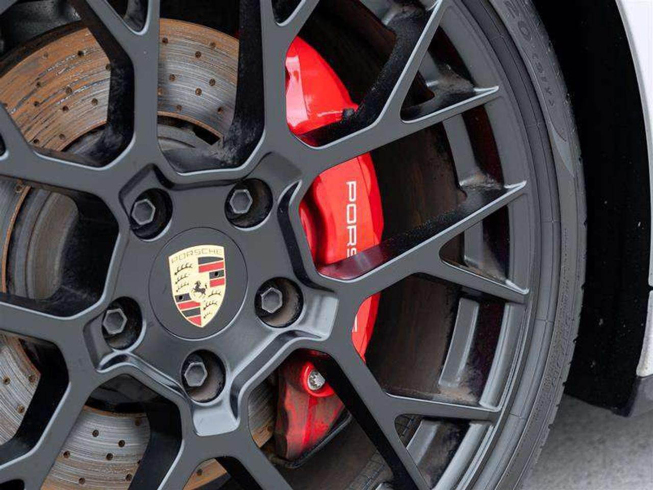 2023 Porsche 911 Targa 4S Premium Pkg Sport Pkg SportDesign Pkg Rear Axle Steering Photo