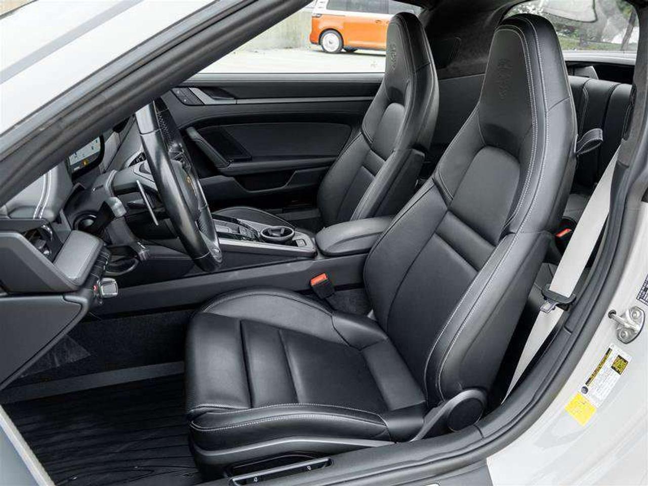 2023 Porsche 911 Targa 4S Premium Pkg Sport Pkg SportDesign Pkg Rear Axle Steering Photo