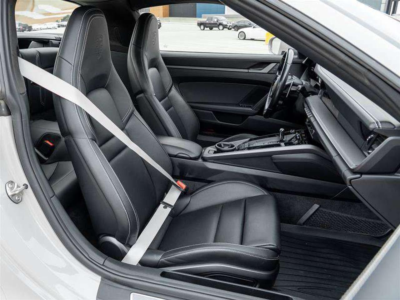 2023 Porsche 911 Targa 4S Premium Pkg Sport Pkg SportDesign Pkg Rear Axle Steering Photo