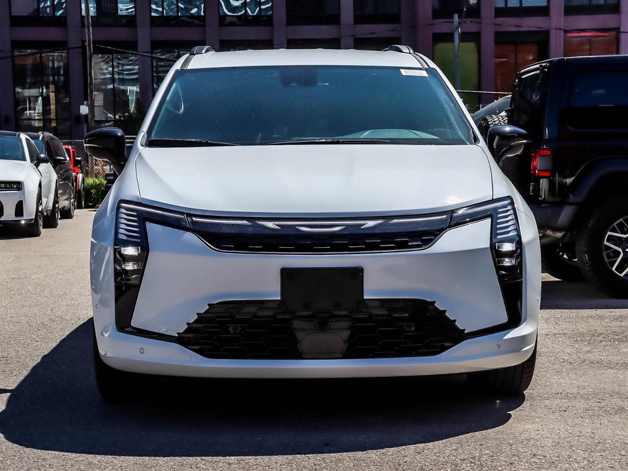2027 Chrysler Pacifica Select FWD Photo5