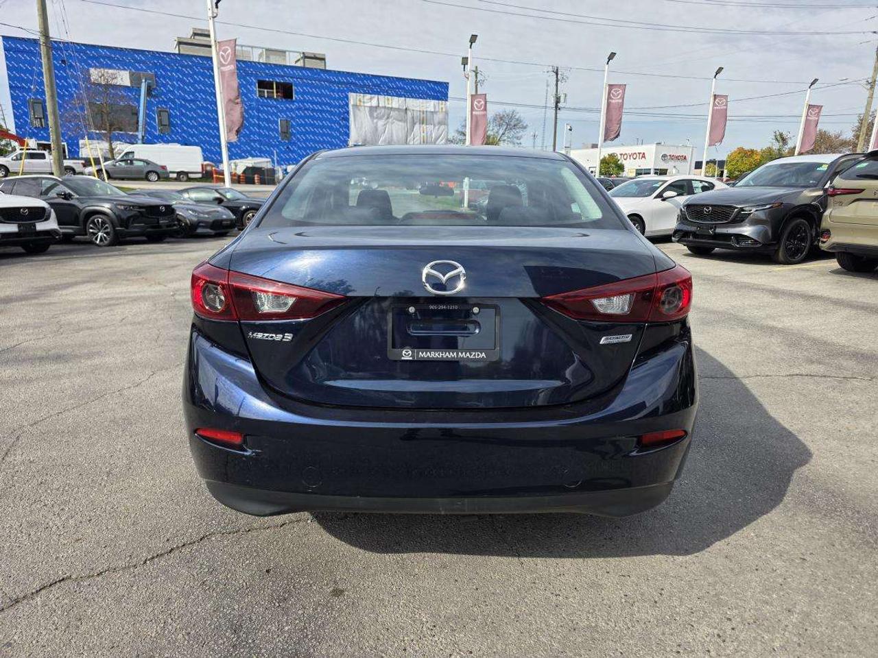 2015 Mazda 3 AUTO LOW LOW KM CLEAN CARFAX Photo