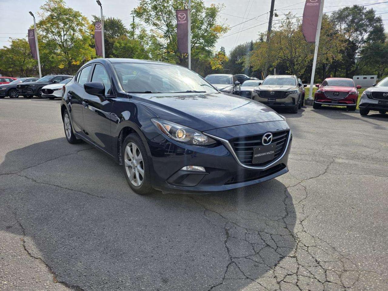 2015 Mazda 3 AUTO LOW LOW KM CLEAN CARFAX Photo