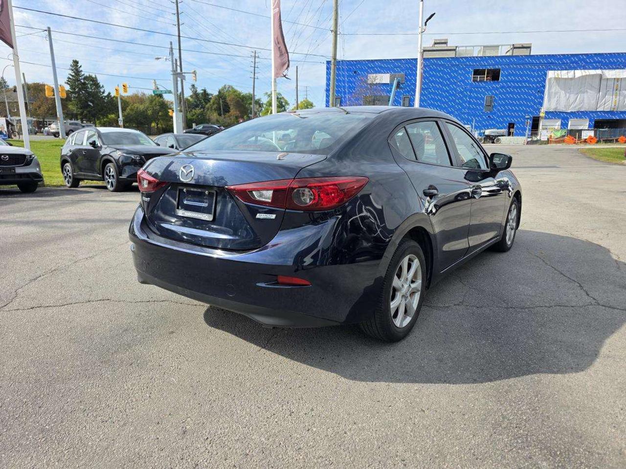 2015 Mazda 3 AUTO LOW LOW KM CLEAN CARFAX Photo