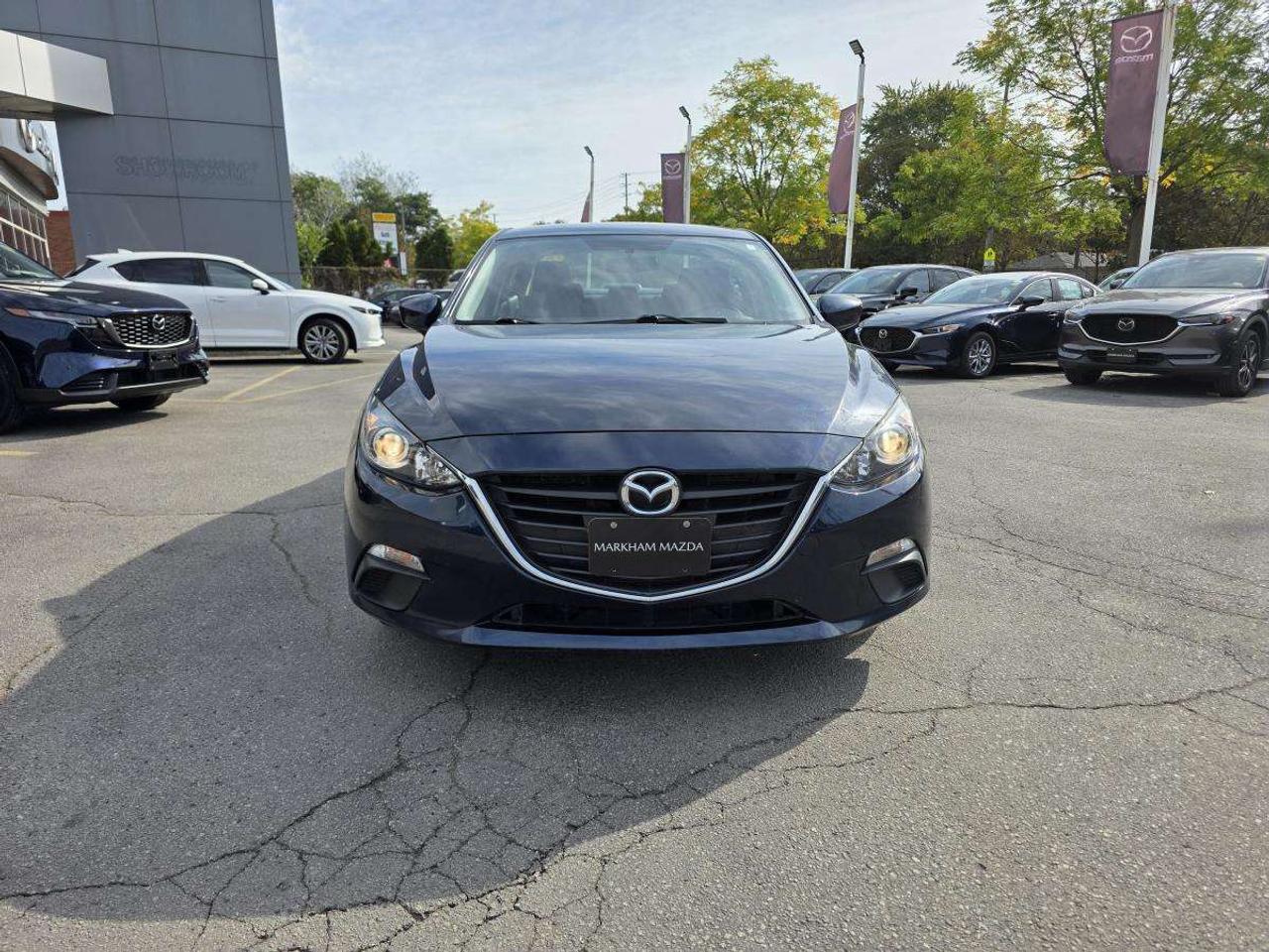 2015 Mazda 3 AUTO LOW LOW KM CLEAN CARFAX Photo5