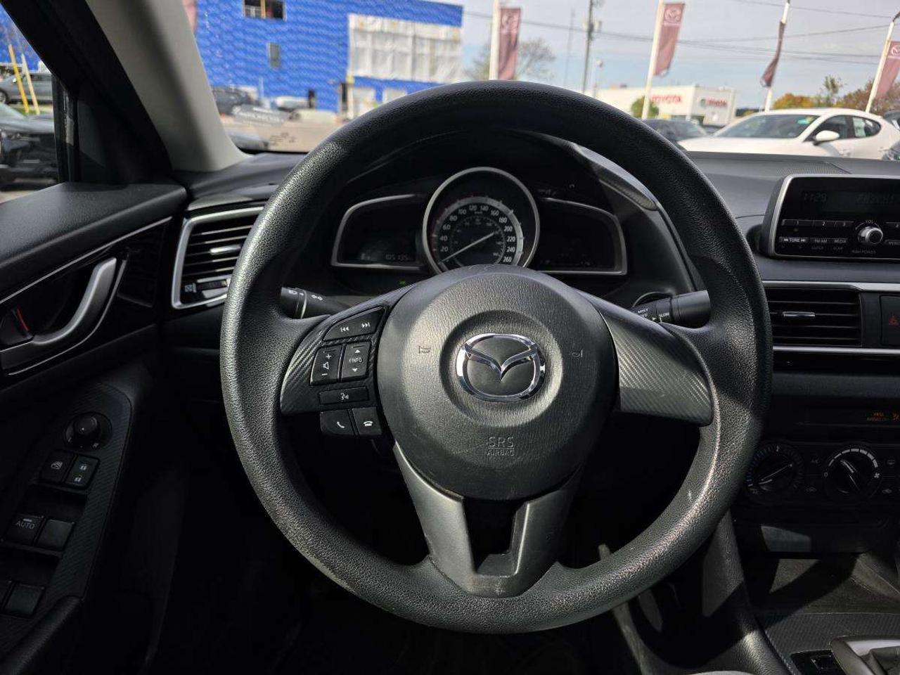 2015 Mazda 3 AUTO LOW LOW KM CLEAN CARFAX Photo