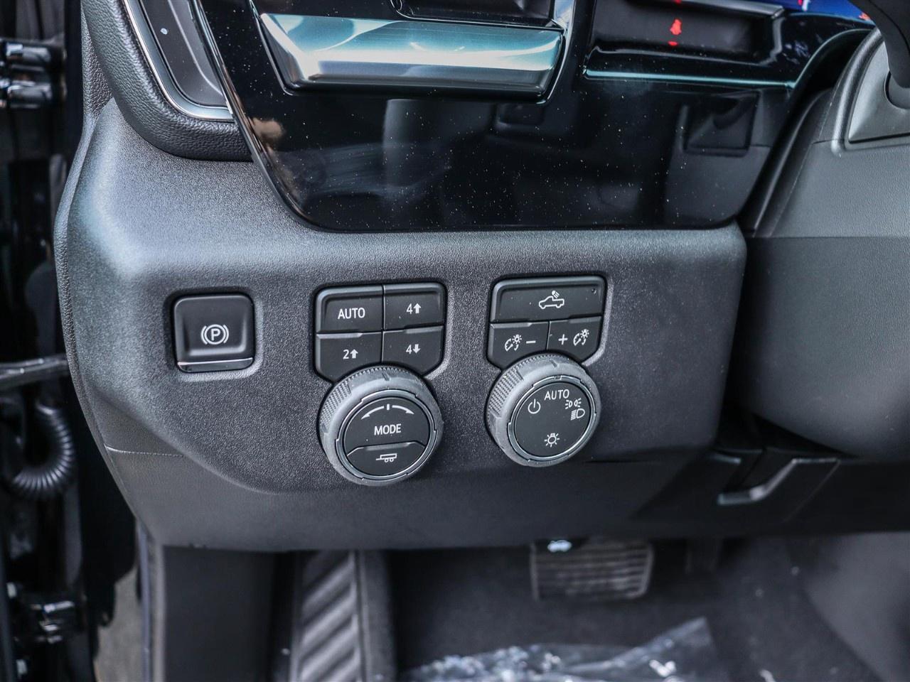 2026 Chevrolet Silverado 1500 Crew Cab Short Box 4-Wheel Drive LT Photo