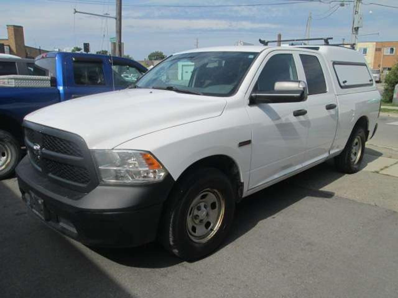2015 RAM 1500 Tradesman, Local Trade, Cap, Liner Photo0