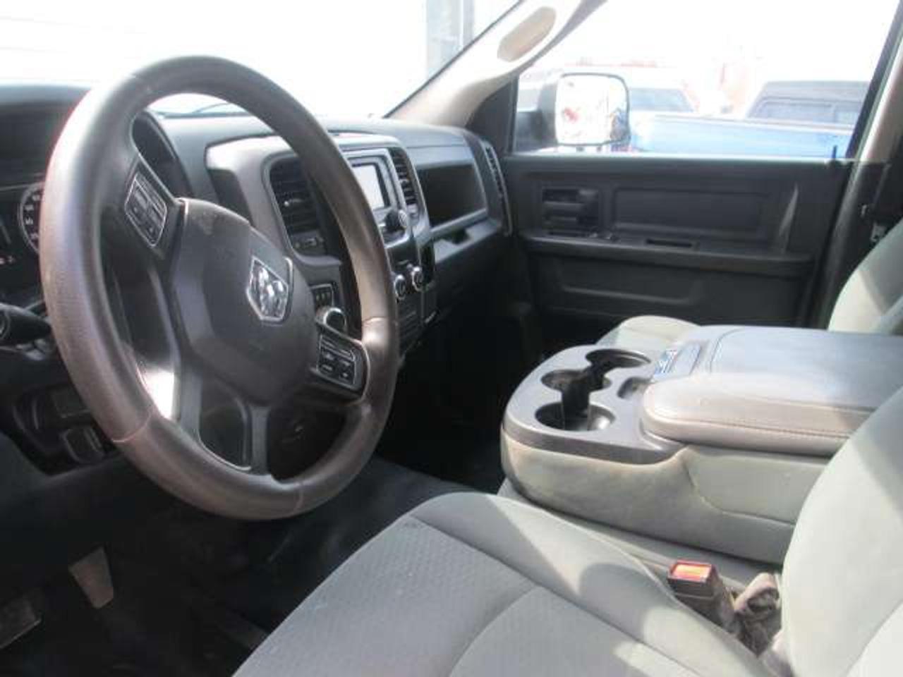 2015 RAM 1500 Tradesman, Local Trade, Cap, Liner Photo