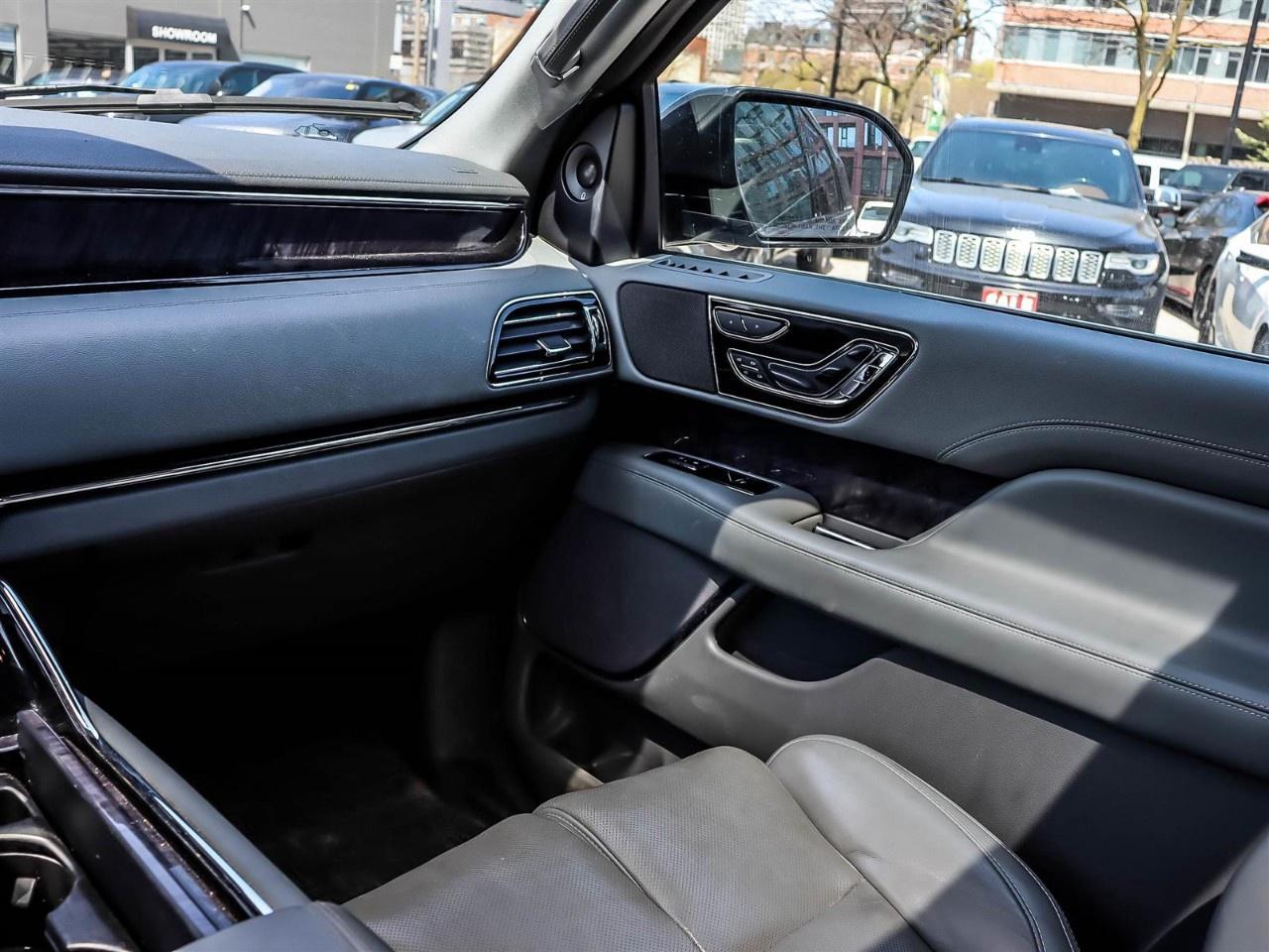 2021 Lincoln Navigator L Reserve 4x4 Photo