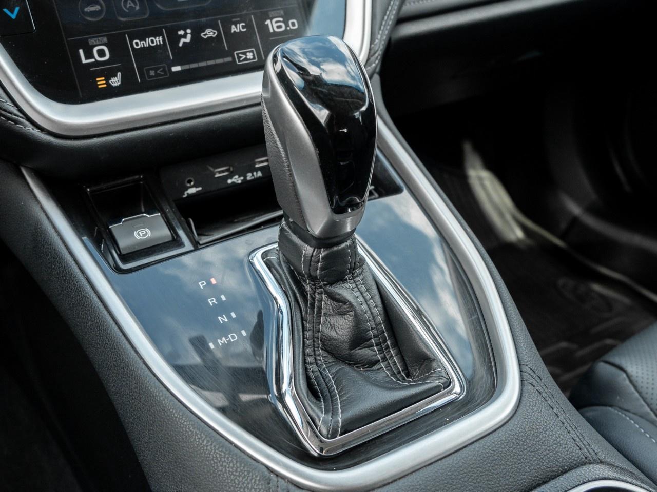 2022 Subaru Outback LIMITED CVT Photo