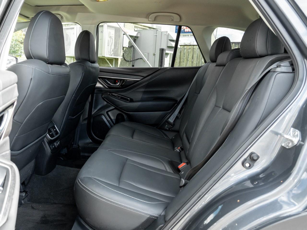 2022 Subaru Outback LIMITED CVT Photo