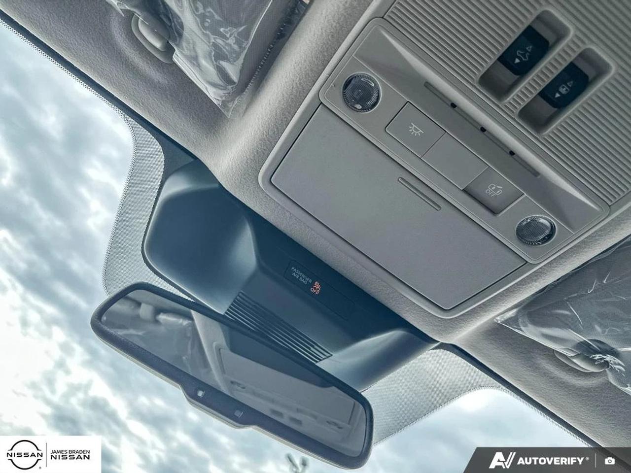 2027 Nissan Kicks SR Premium AWD Photo