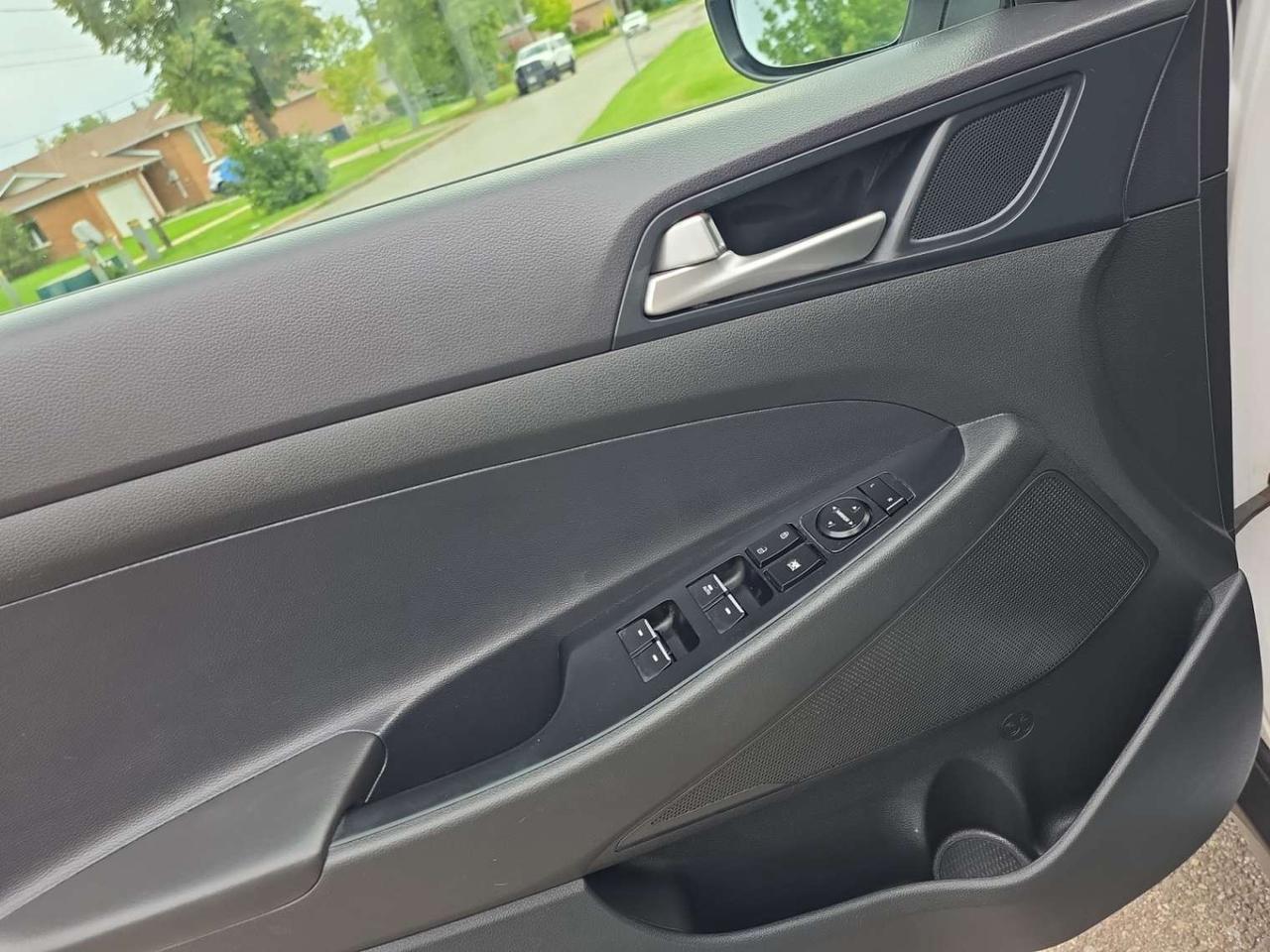 2021 Hyundai Tucson ULTIMATE AWD * DRIVER ASSIST / CARPLAY / CAMERA / PANORAMIC / LEATHER Photo