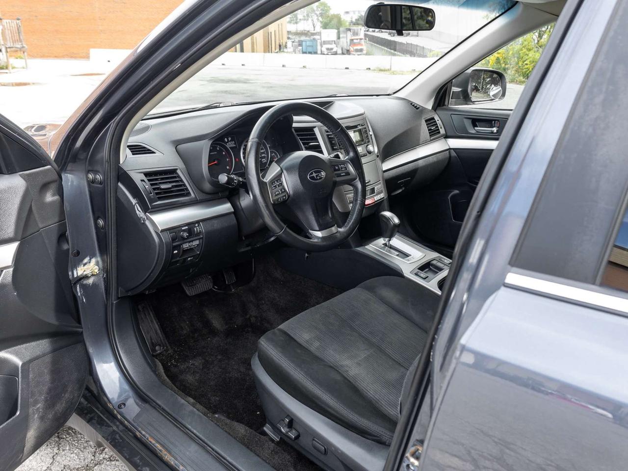2014 Subaru Outback H4 2.5i Premium, AWD, Sunroof Photo