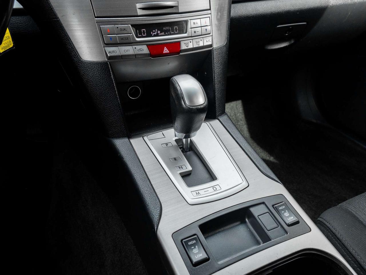 2014 Subaru Outback H4 2.5i Premium, AWD, Sunroof Photo