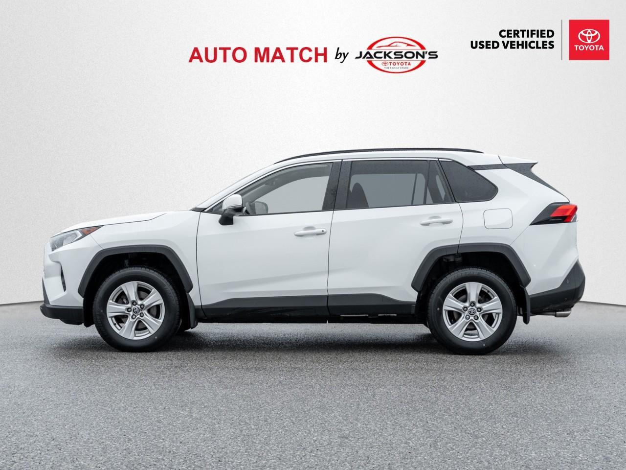 2021 Toyota RAV4 XLE 4dr Front-wheel Drive Photo