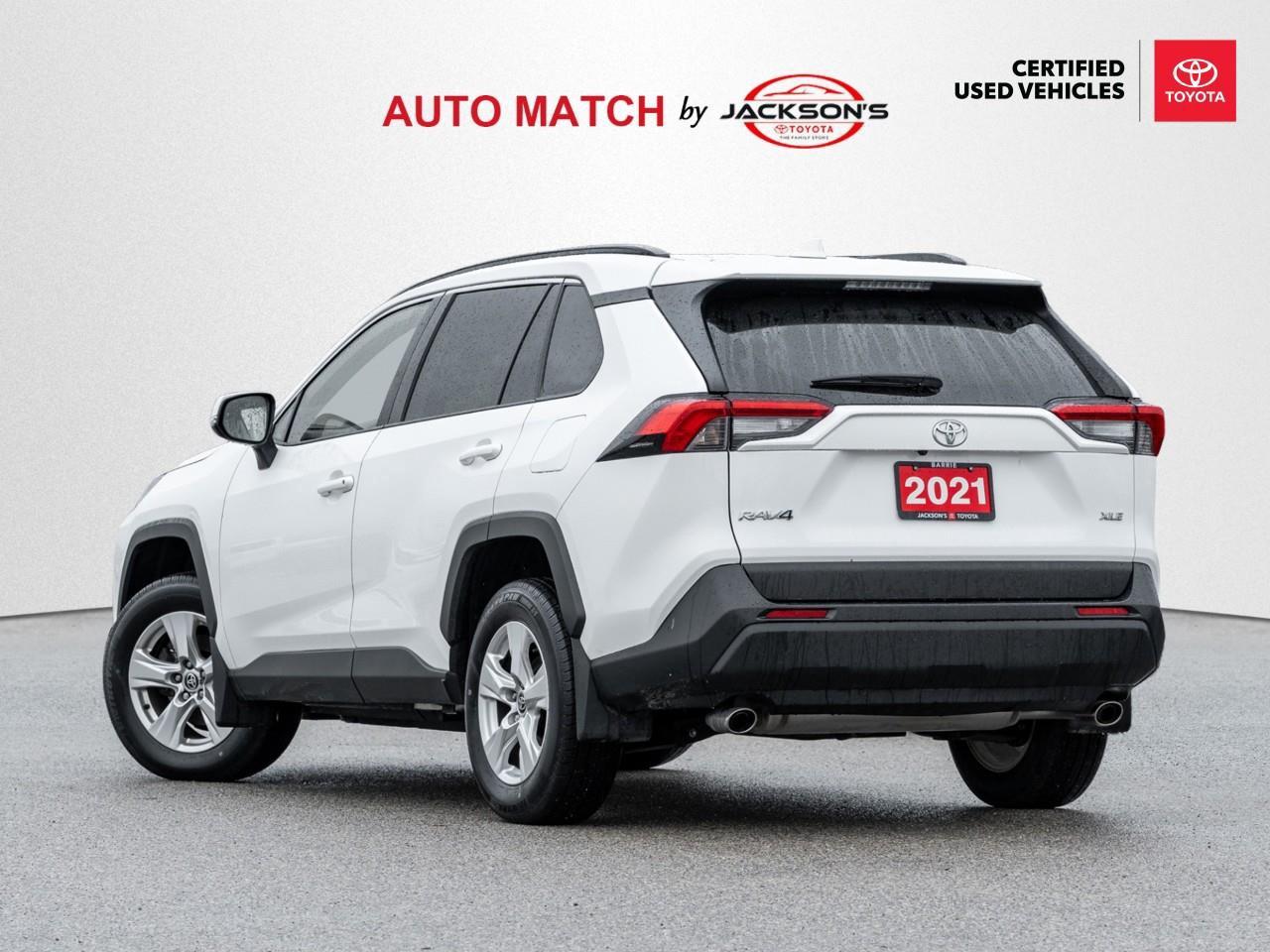 2021 Toyota RAV4 XLE 4dr Front-wheel Drive Photo