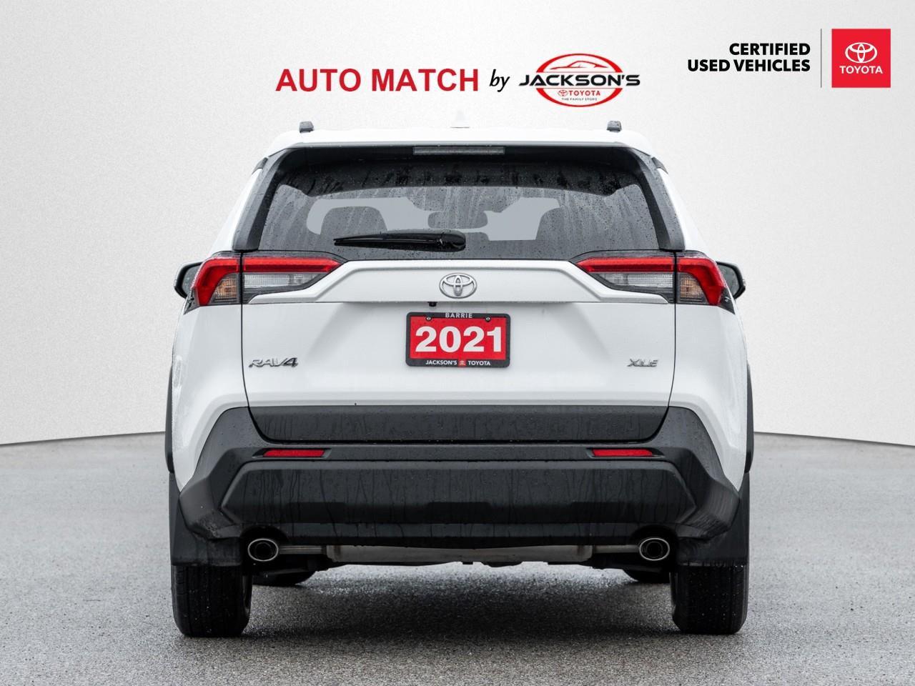 2021 Toyota RAV4 XLE 4dr Front-wheel Drive Photo