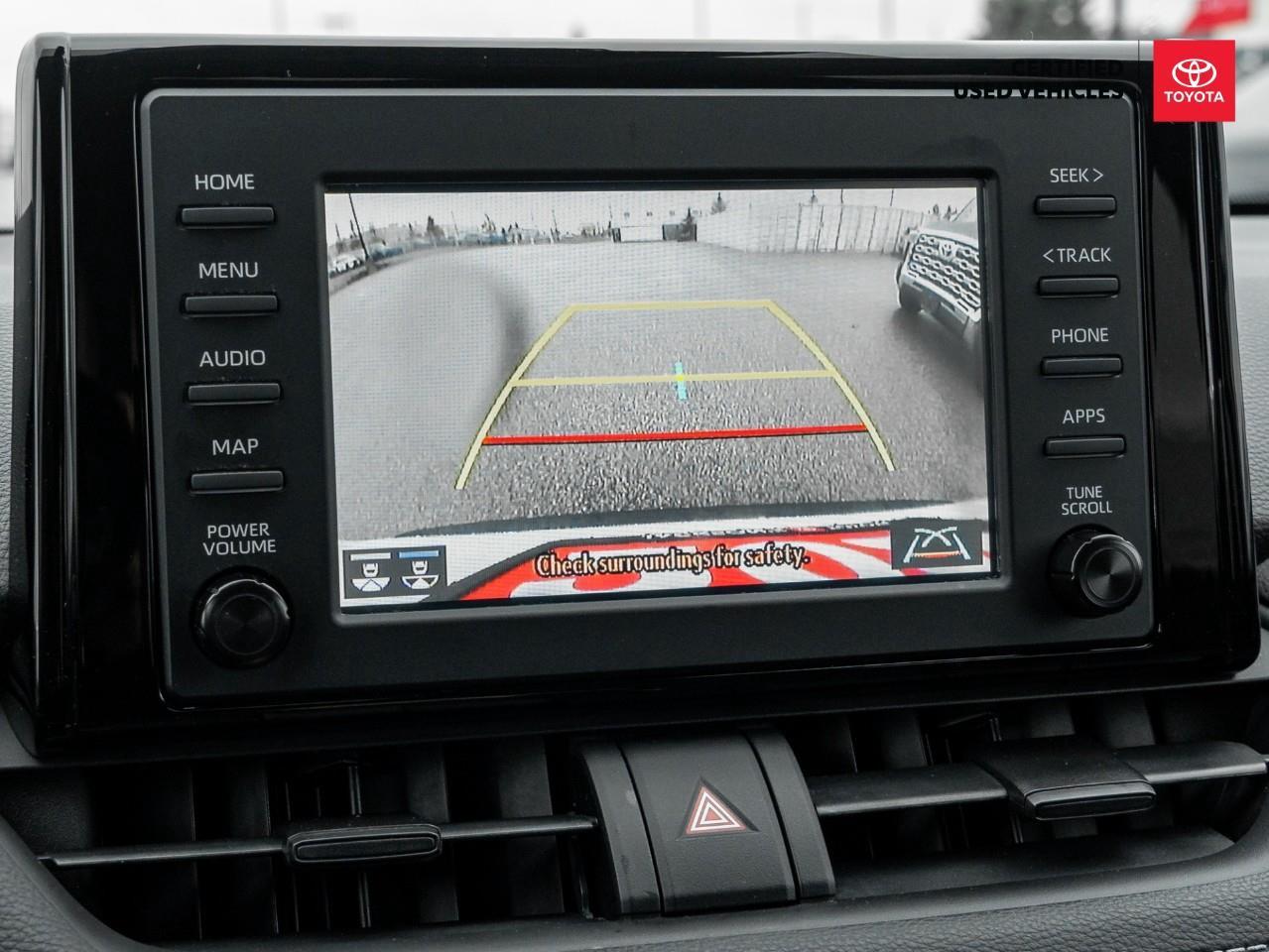 2021 Toyota RAV4 XLE 4dr Front-wheel Drive Photo