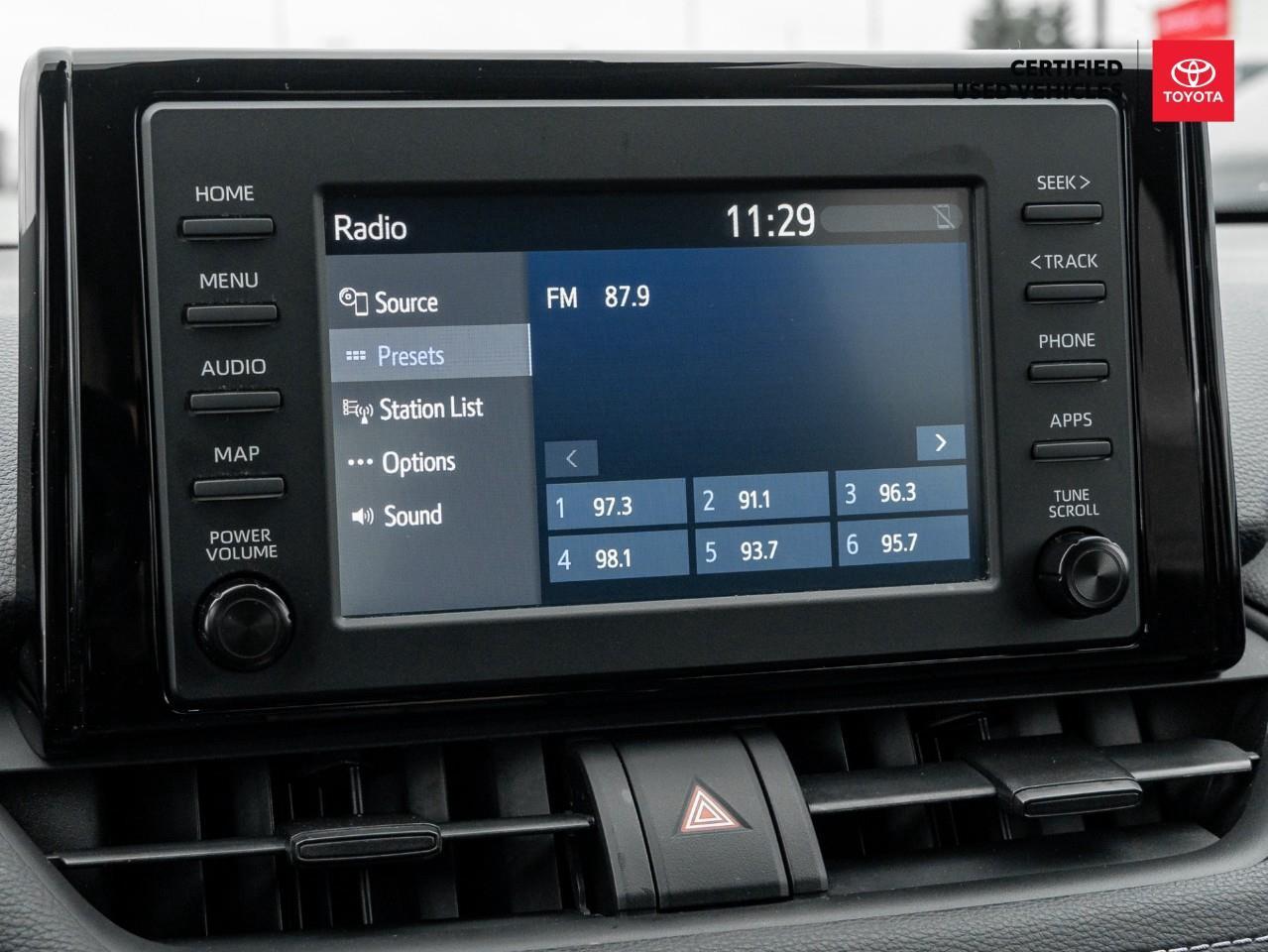 2021 Toyota RAV4 XLE 4dr Front-wheel Drive Photo