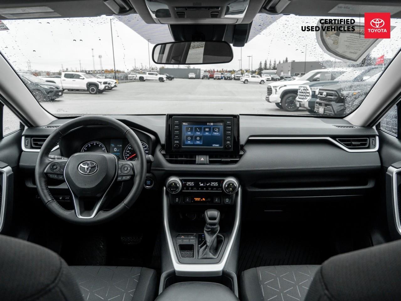 2021 Toyota RAV4 XLE 4dr Front-wheel Drive Photo