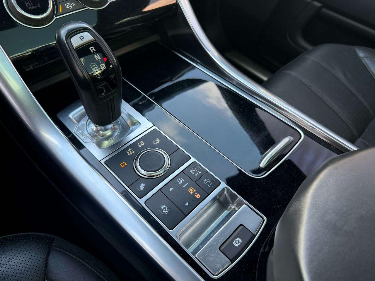 2016 Land Rover Range Rover Sport Td6 HSE Photo