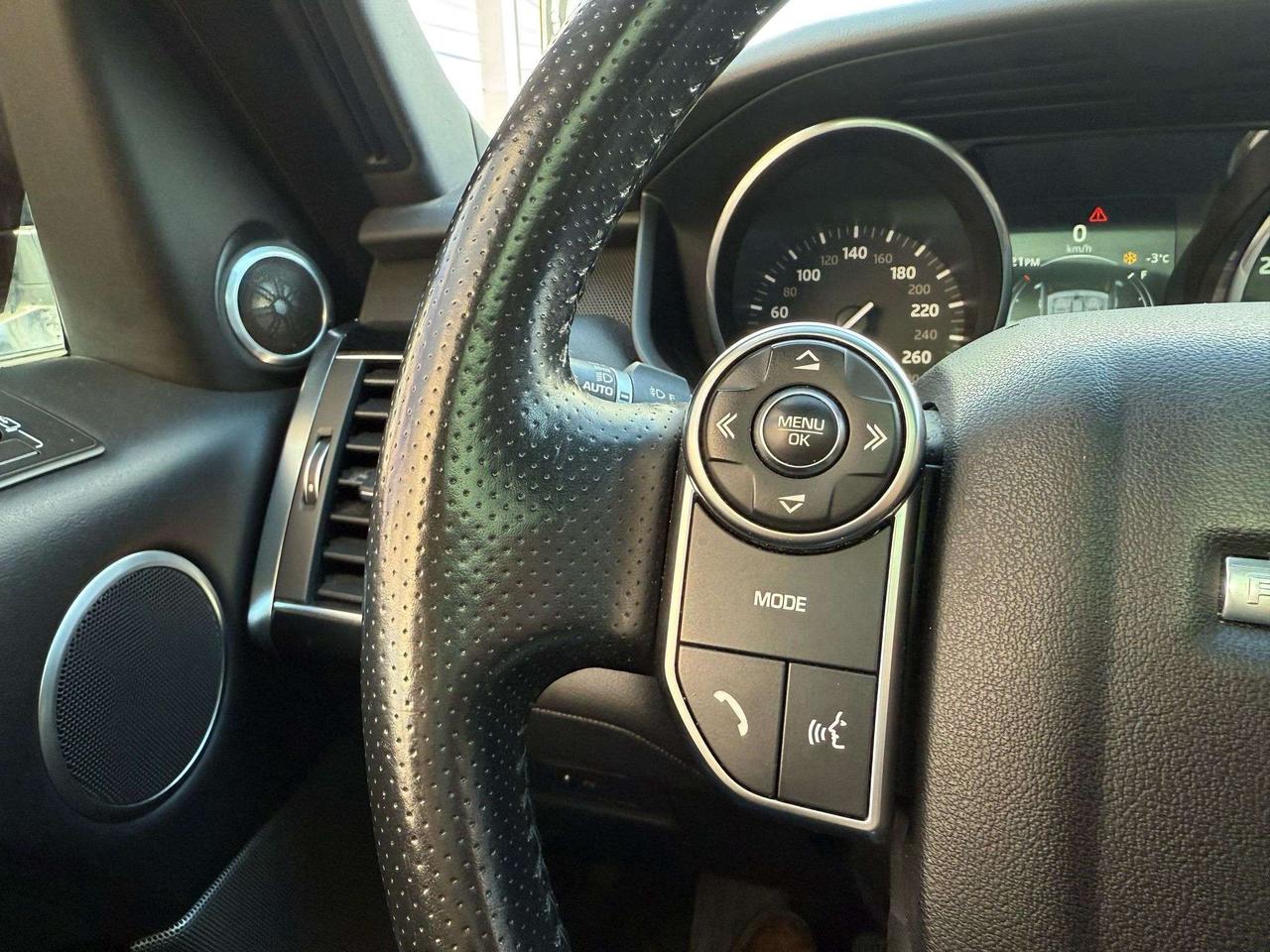 2016 Land Rover Range Rover Sport Td6 HSE Photo