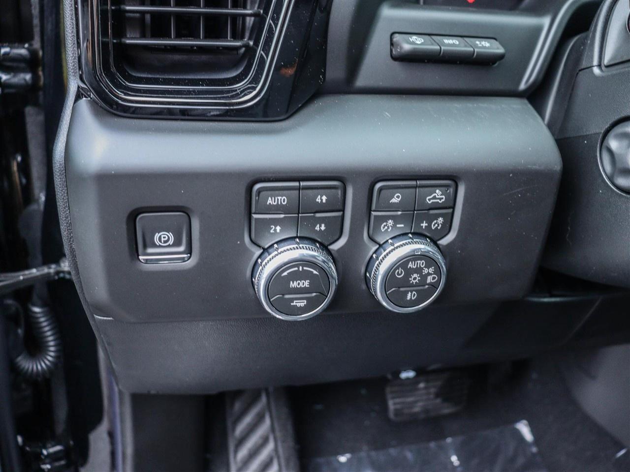 2026 GMC Sierra 1500 Crew Cab Short Box 4-Wheel Drive AT4 Photo