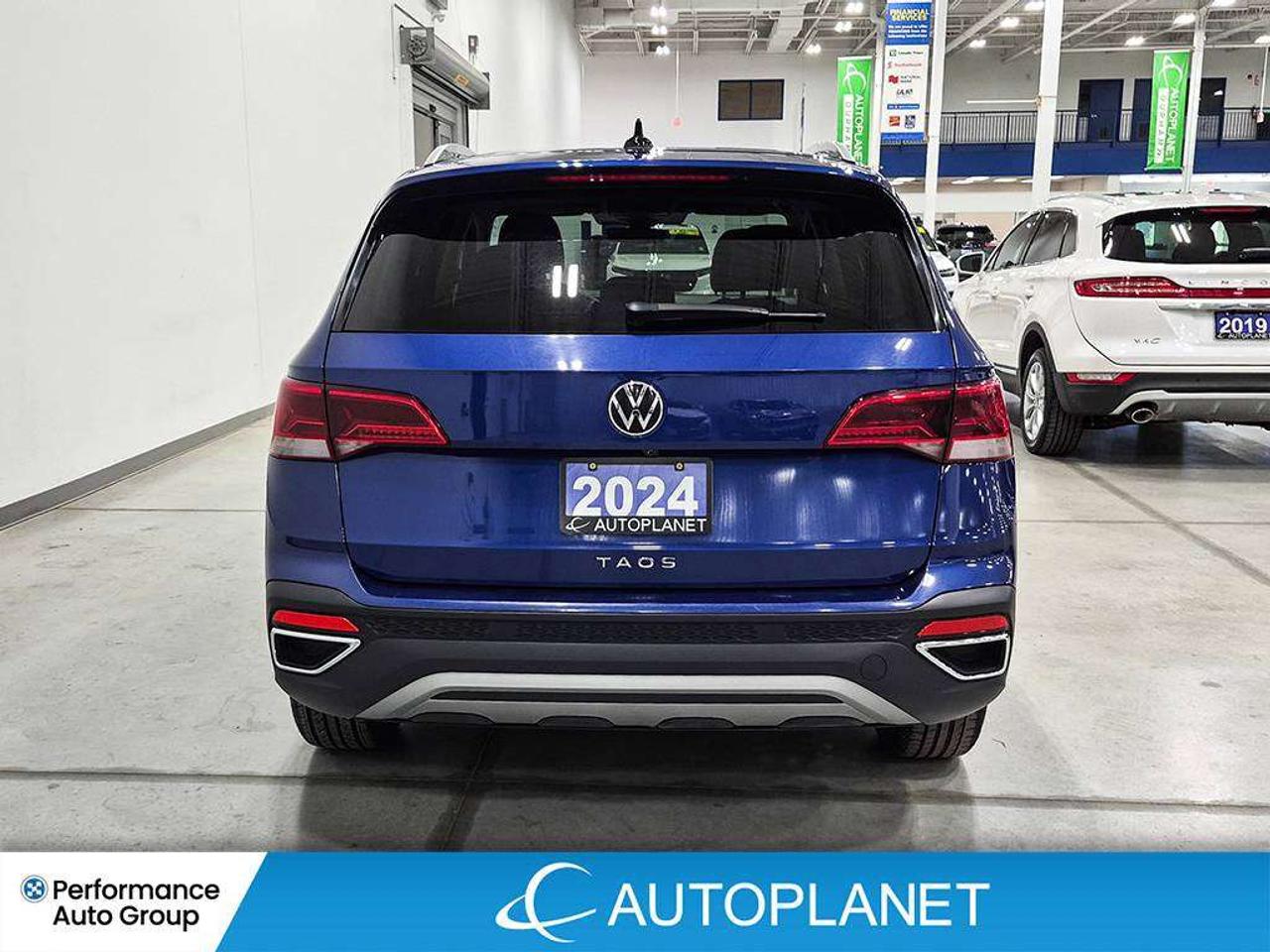 2024 Volkswagen Taos Comfortline, Back Up Cam, Pano Roof, Heated Seats! Photo