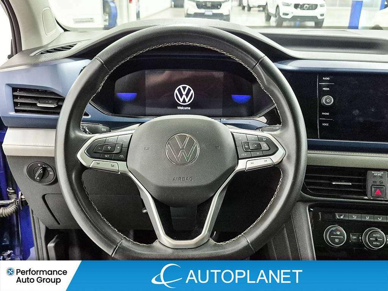 2024 Volkswagen Taos Comfortline, Back Up Cam, Pano Roof, Heated Seats! Photo