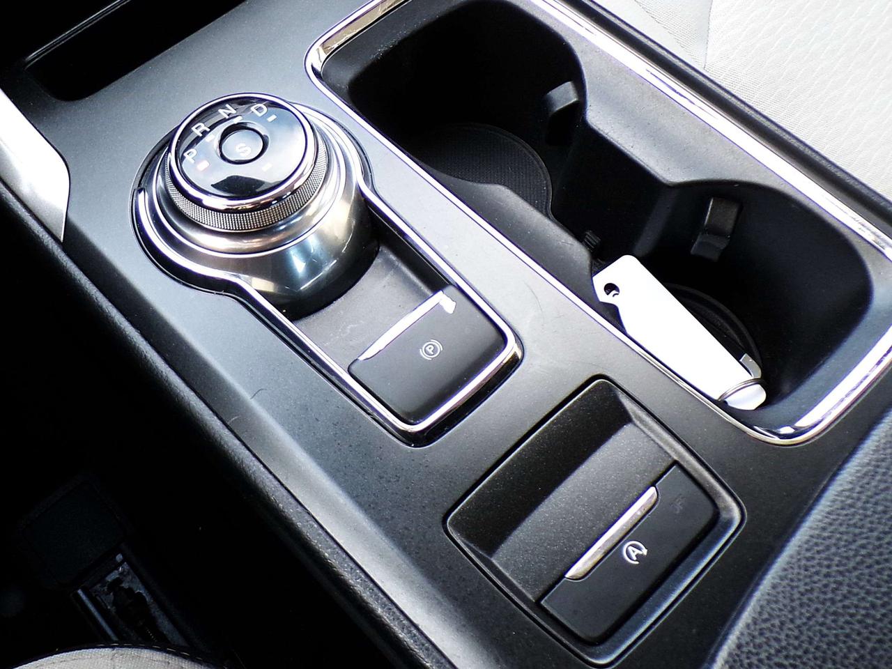 2019 Ford Fusion SE 1.5L ECOBOOST BSM NAVI CAMERA APPLE CARPLAY Photo