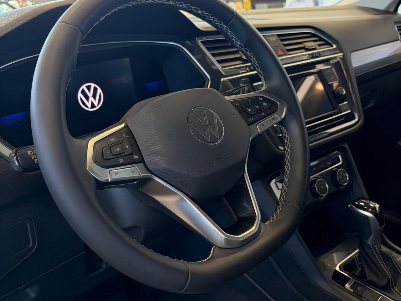 2023 Volkswagen Tiguan Trendline 4dr All-wheel Drive 4MOTION Photo